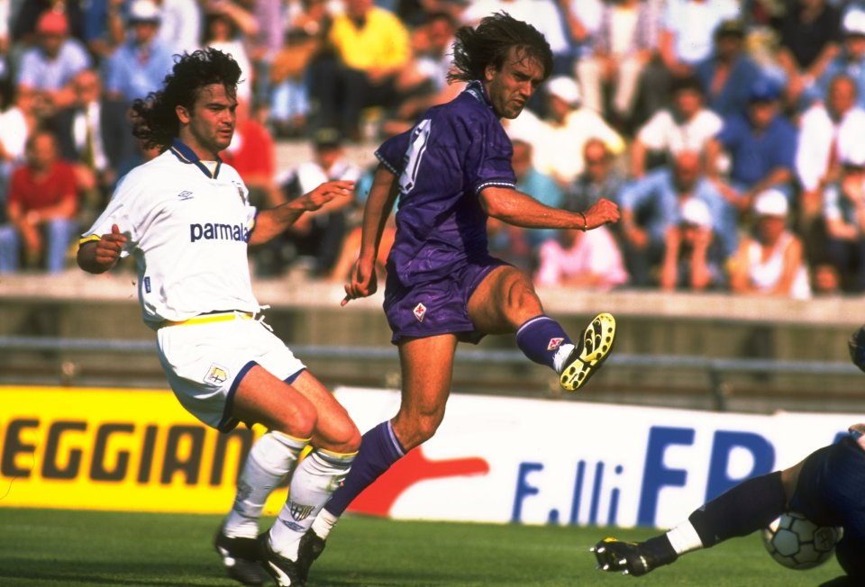 Gabriel Batistuta was top goal scorer in Serie A with 26 goals in the 1994-95 season