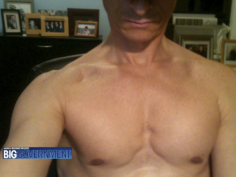 This shirtless pic of Anthony Weiner was sent to a woman, according to an expose by biggovernment.com 