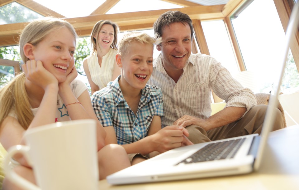 Calls for government to provide cheap broadband