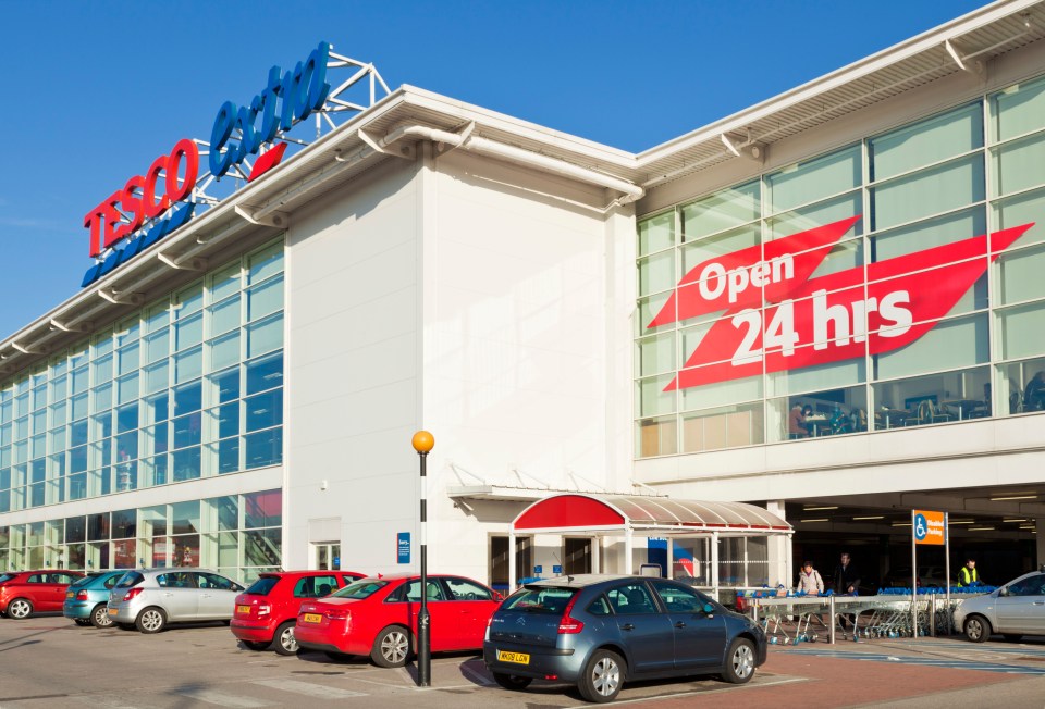 Tesco Extra Supermarket Long eaton town Derbyshire Nottinghamshire England UK GB EU Europe