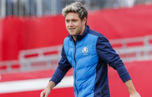 Niall Horan snubs 1D pals as he says he misses everything about touring... except them