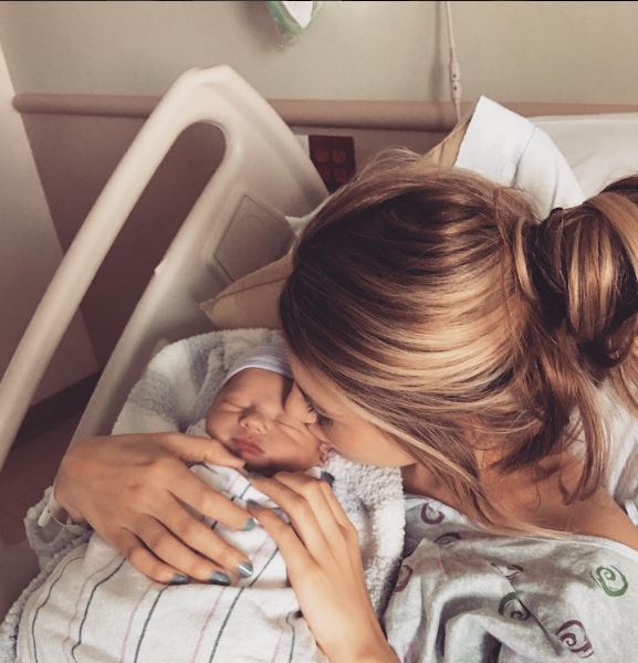 She is mum to 1D star Louis Tomlinson's son