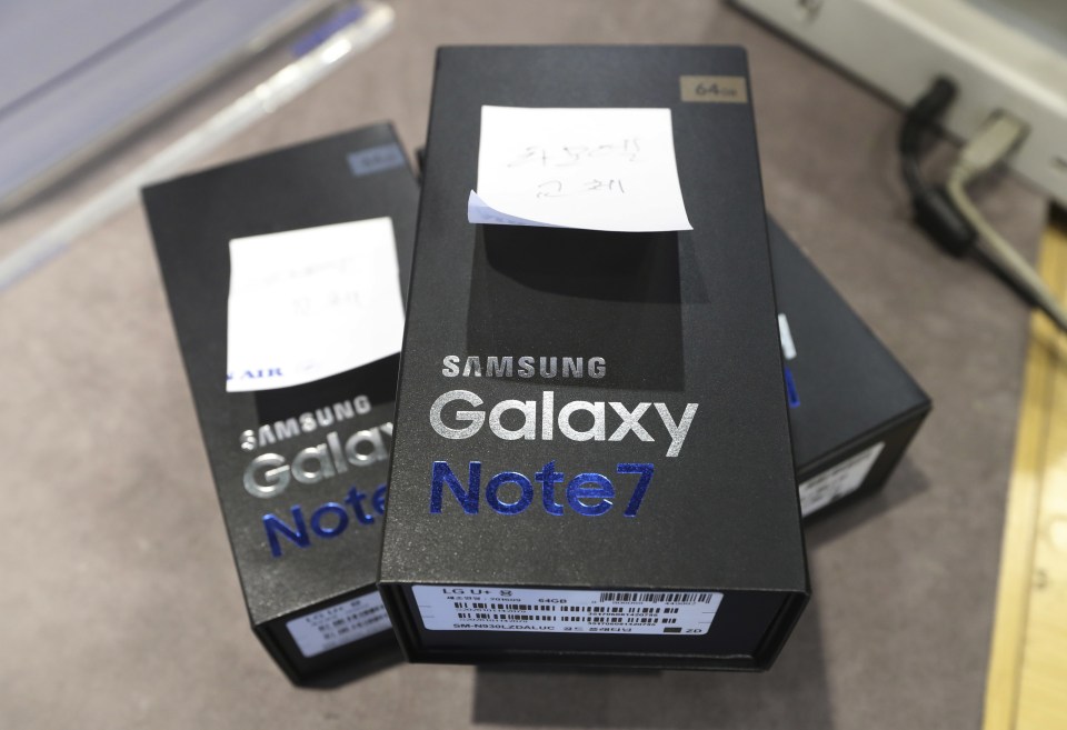 The Android market seems to be quite open after Samsung's Note 7 issues