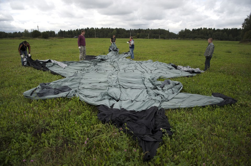 An hot air balloon-style jet pictured before it is inflated