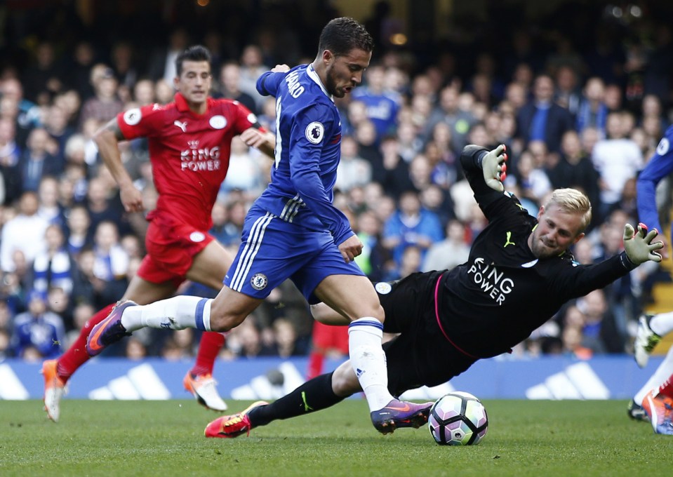 Eden Hazard rounds Kasper Schmeichel to double Chelsea's lead