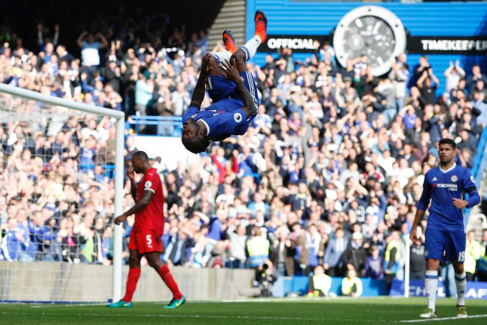 Victor Moses spectacularly celebrates grabbing Chelsea's third