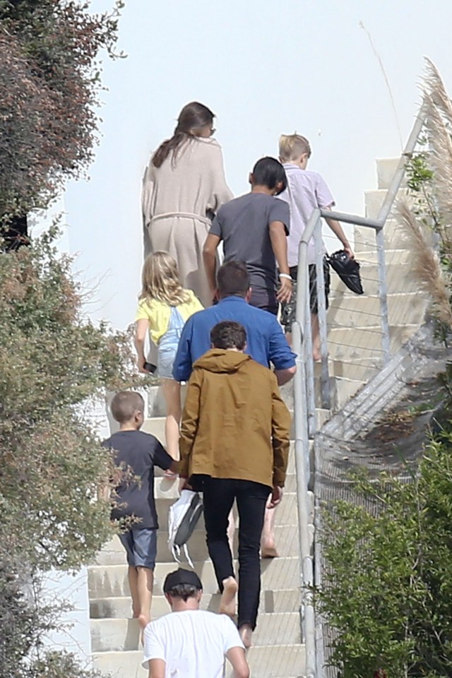 The actress was joined by her six children and her brother James