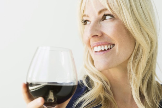 Drinking red wine can help women get pregnant, experts claim