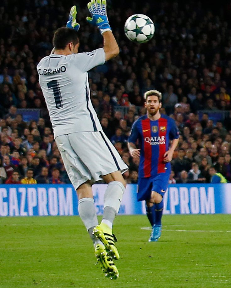 Claudio Bravo handled outside his area and was red carded at Barcelona