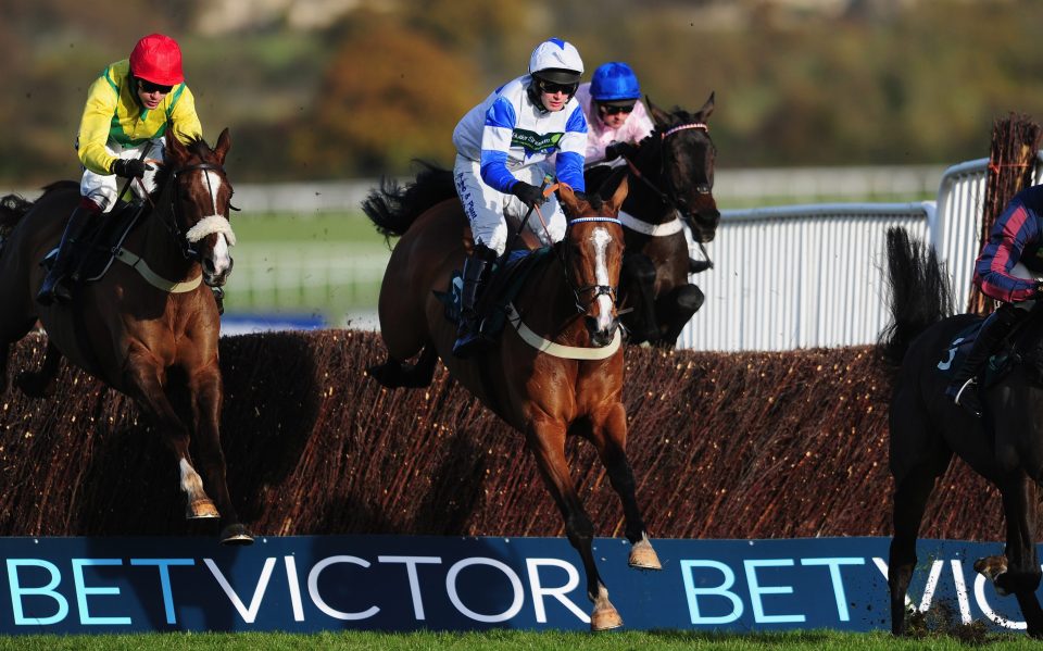  Barters Hill (centre) set to return from injury soon