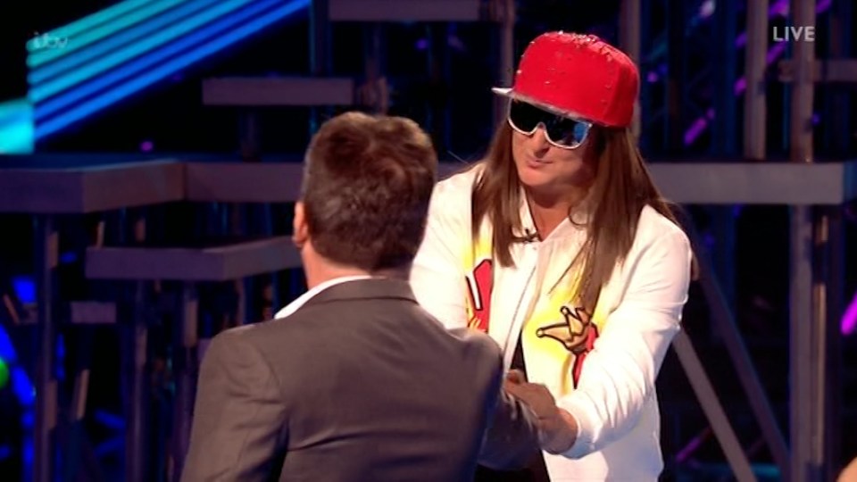 honey-g-terrified-after-stage-stormed-00_00_45_14-still014