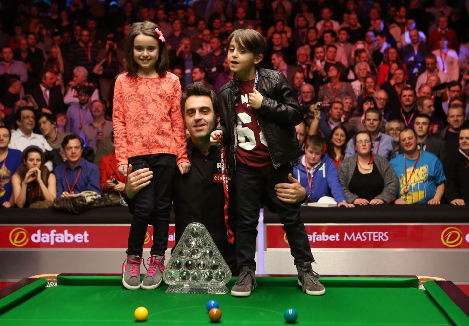Ronnie O'Sullivan with kids 