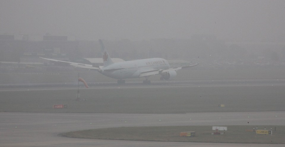 g causes delays and cancelled fights at Heathrow airport in London
