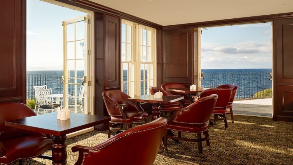 The tycoon transformed the iconic lighthouse as part of the course’s £300million revamp