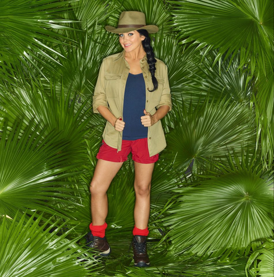 Gogglebox star Scarlett Moffatt looks comfortable in her new get up
