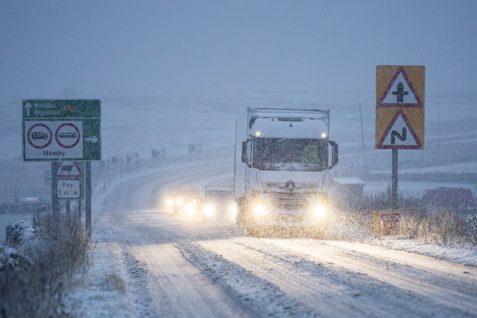Vehicles had to be careful negotiating the roads of Yorkshire this morning as the overnight snowfall made for treacherous driving condotion