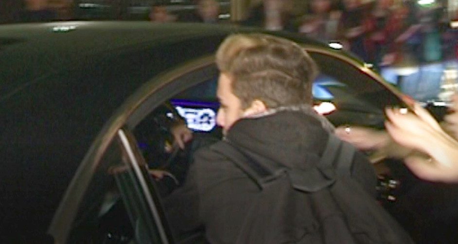 Justin was having none of it and punched the fan in the face through the open car window