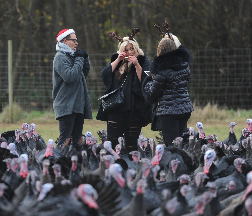FAMEFLYNET - Exclusive: TOWIE Stars Begin Filming The Christmas Special In Essex