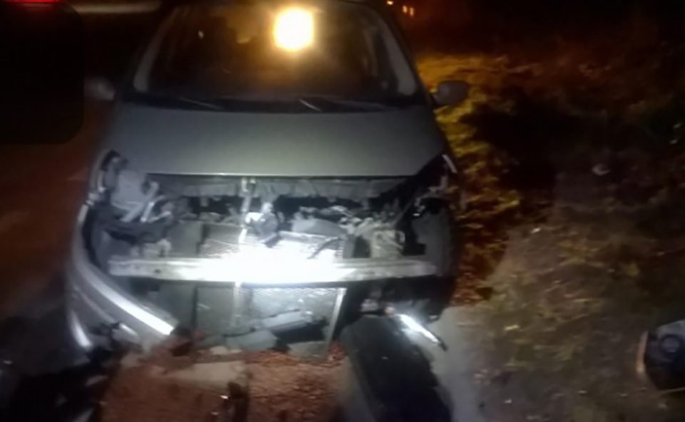  Driver Stevens Renault Scenic was written off in smash after he tried to avoid mattress that had fallen off truck