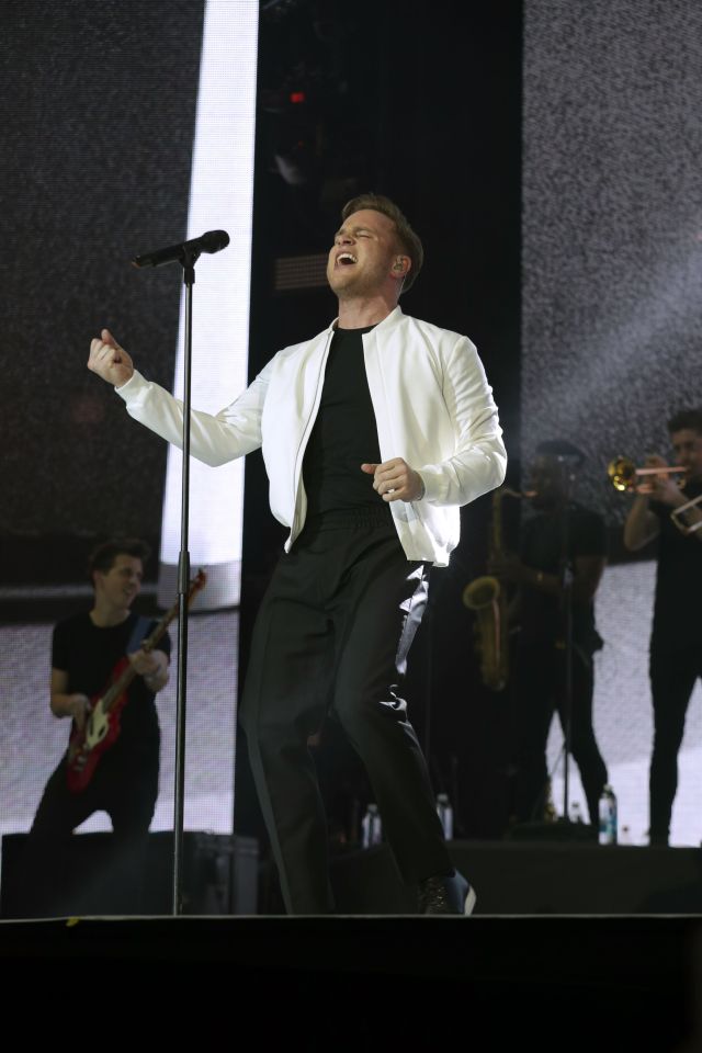 Calum joined Olly Murs at the Jingle Bell Ball