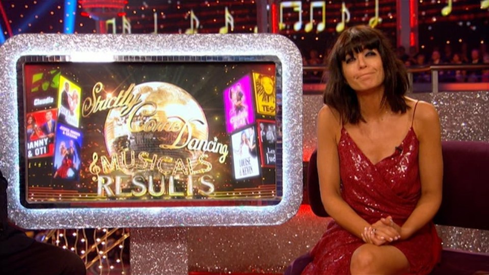 She chose a red, sparkly frock which was slashed to the thigh