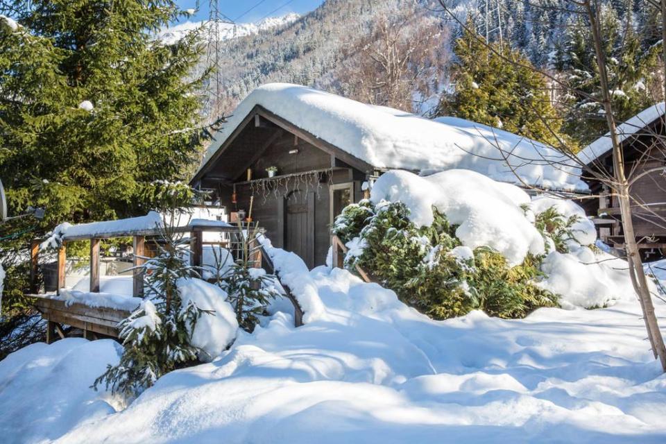  This Alpine lodge is perfect for adventurers who wants to try out lots of winter sports
