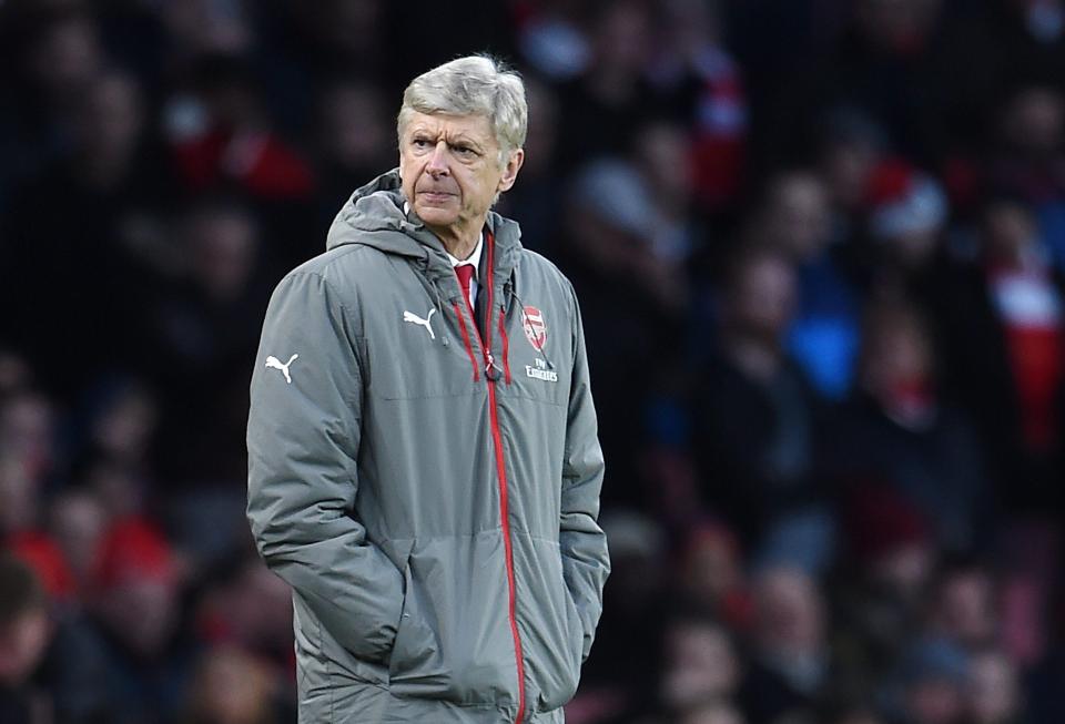 Arsene Wenger, like the fans, was getting anxious on the touchline