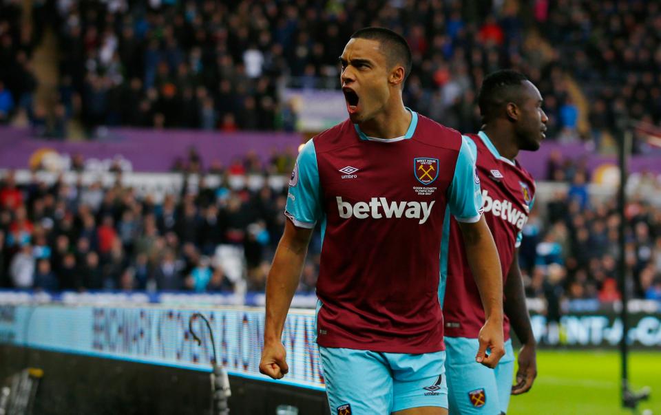  Winston Reid doubled the Hammers lead just after half time