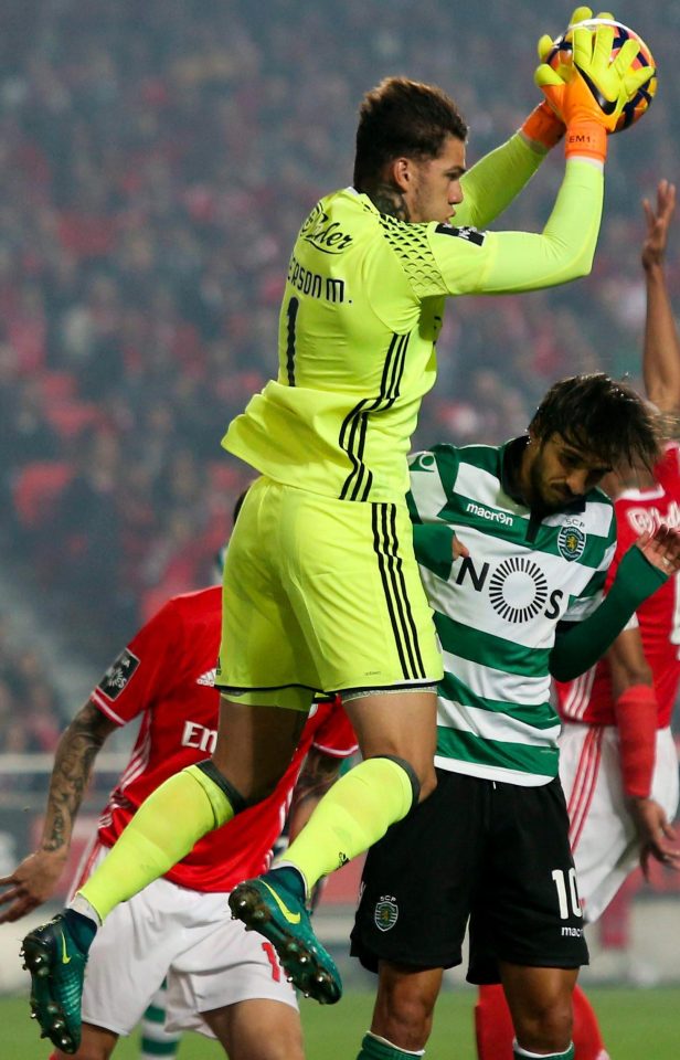 City have watched Ederson Moraes several times