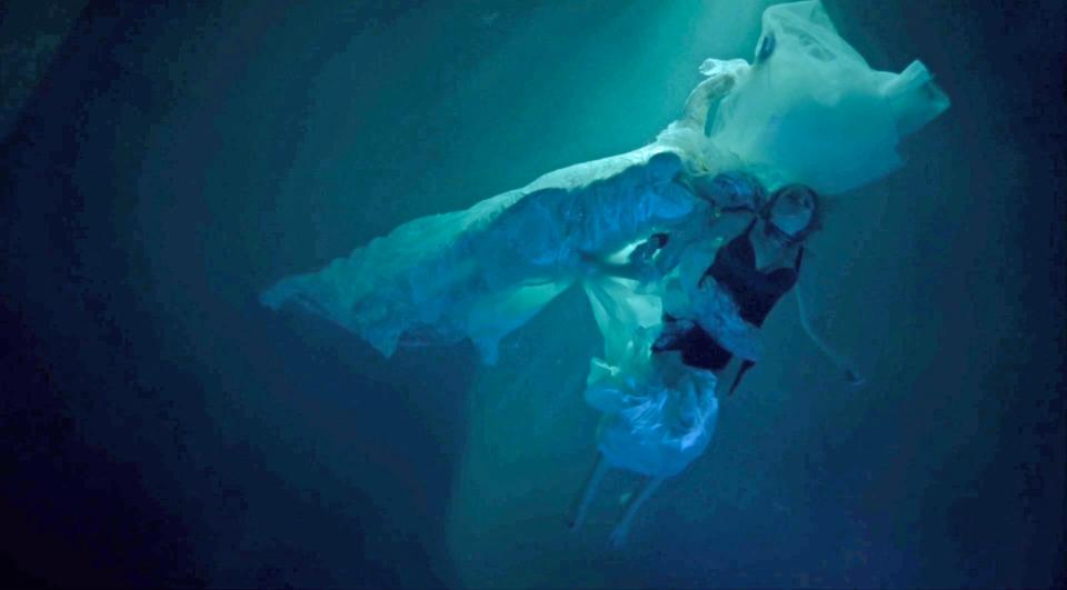  EastEnders legends Ronnie and Roxy Mitchell drowned to death on New Year's Day