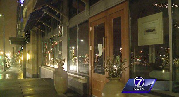  A doctor pal at the Nebraska restaurant performed an emergency operation with a steak knife