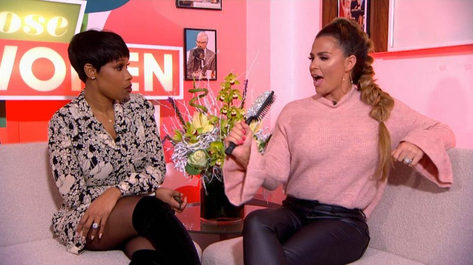 Katie grabbed a sparkling glitter hairbrush for her impromptu Loose Women audition with Jennifer Hudson