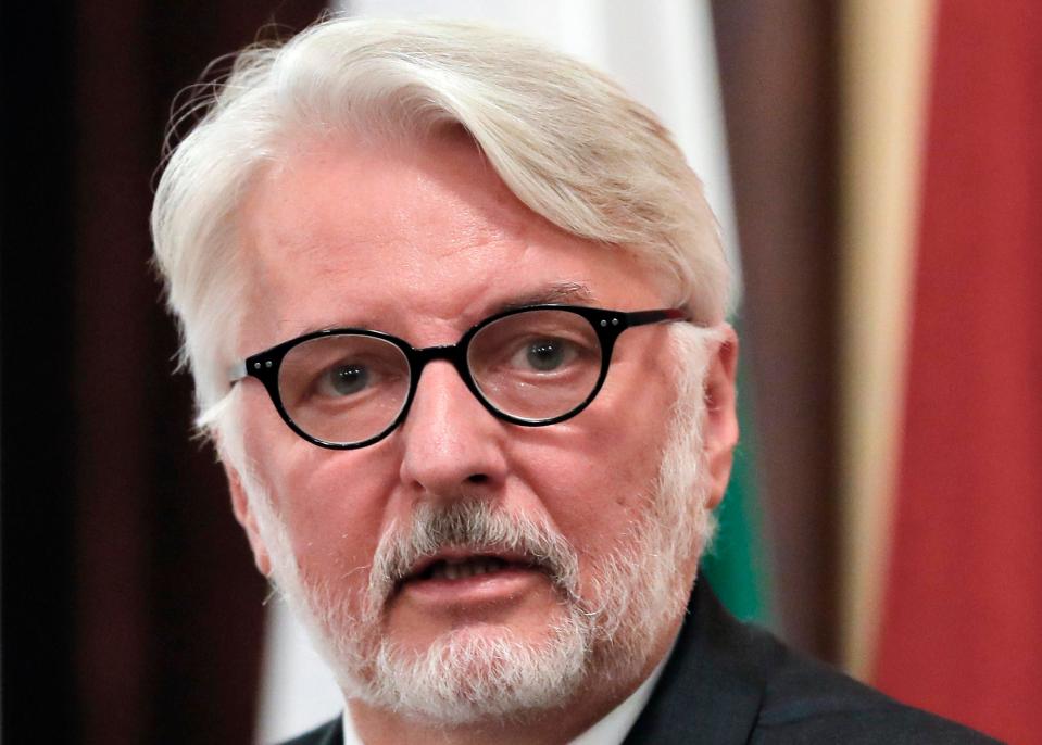  Witold Waszczykowski, Poland's Foreign Minister, said he met ministers from "Belize and San Escobar"