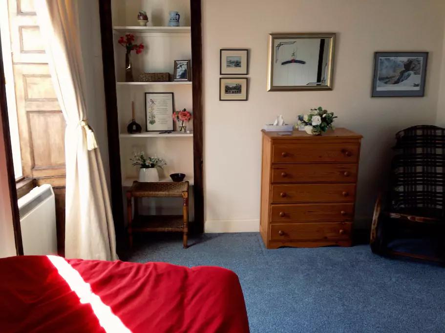 The Open Book gets rave reviews on Airbnb