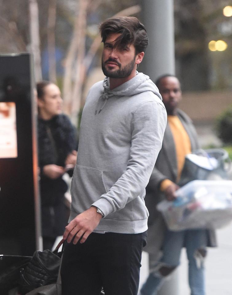  The reality TV pair battled the wind as they filmed in London