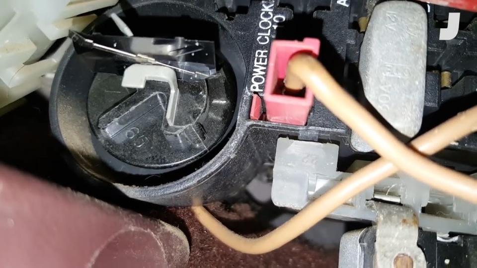 How can a simple circuit be so irritating?