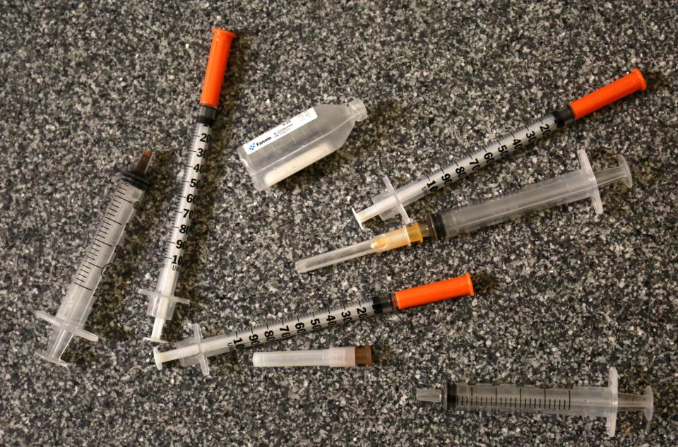 Syringes 