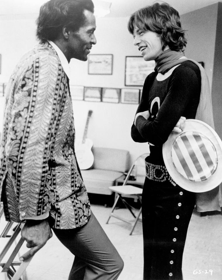  Berry chats with Mick Jagger backstage at Madison Square Garden