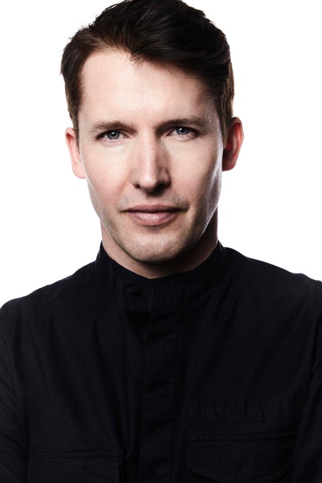  James Blunt's self-deprecating humour on Twitter has won him thousands of new fans in recent years