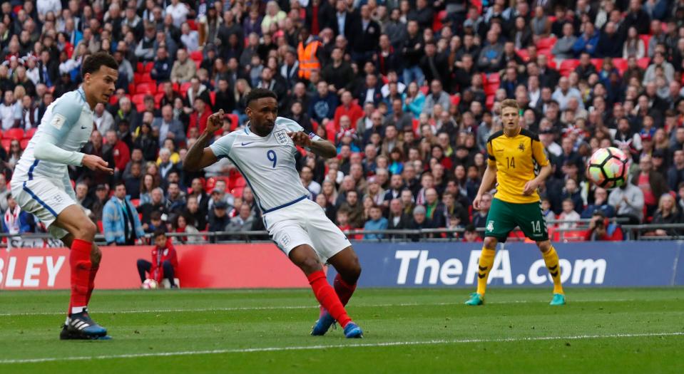  Jermain Defoe fired his side into the lead at Wembley