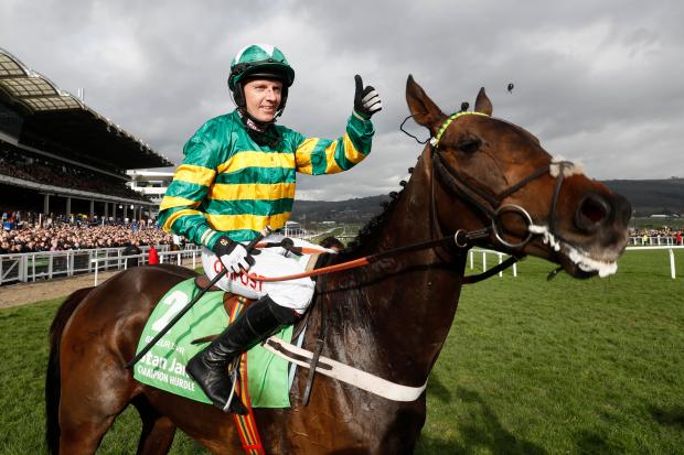 Noel Fehily and Buveur D'Air