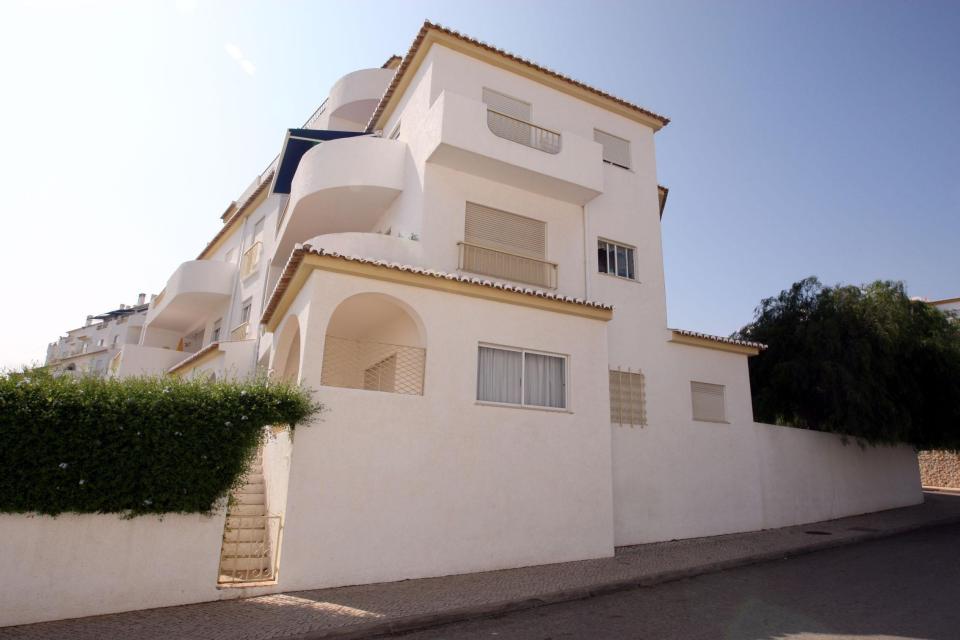  A view from the street showing the McCann's ground floor apartment in Praia Da Luz