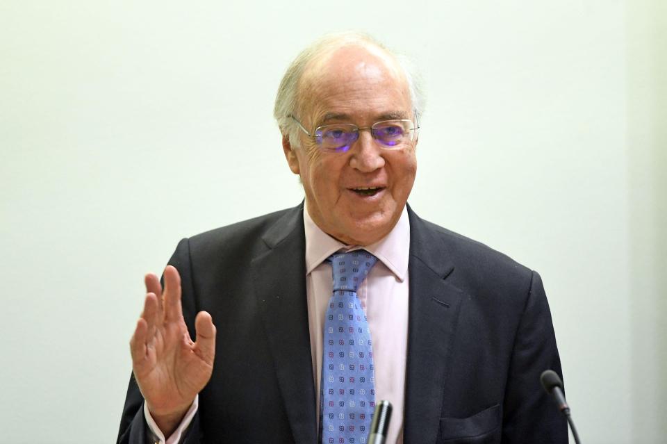  Ex-Tory leader Lord Howard likened the Gibraltar row to the Falklands War