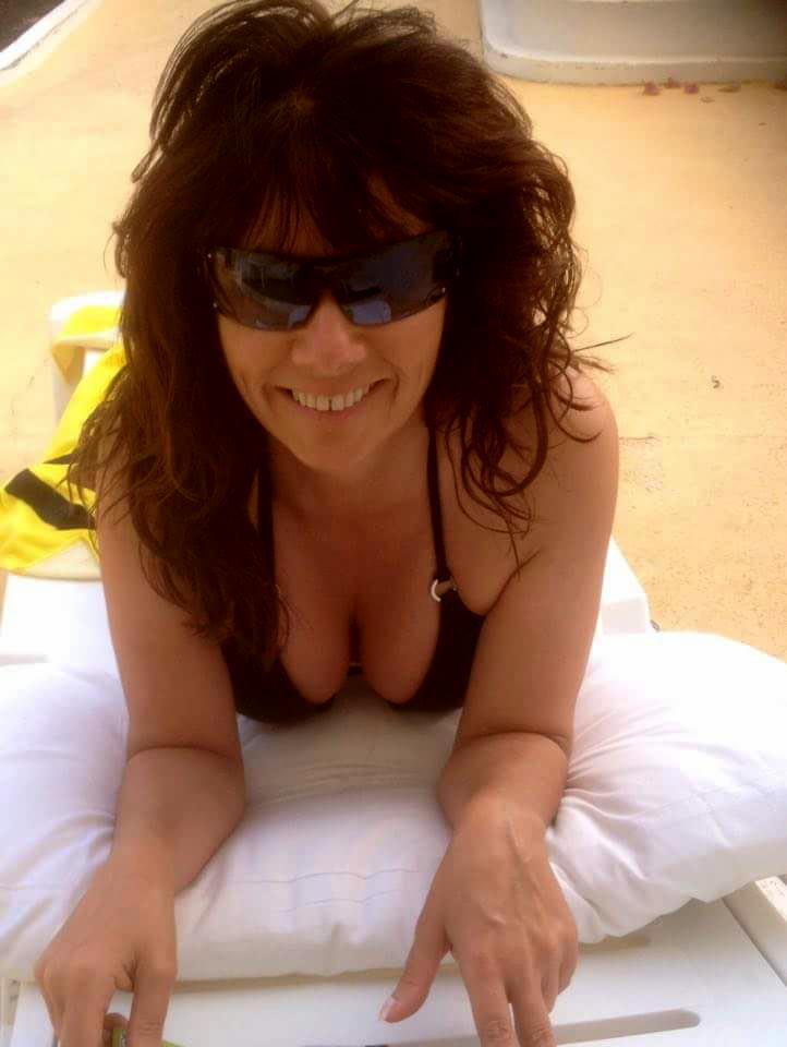 Kim Forsythe, 52, a promoter and gran-of-two from Newtownabbey, said: “My husband Mervyn likes this pic.”