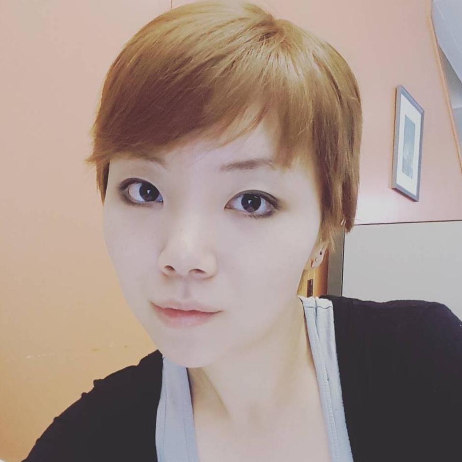  Tourist Dyne Suh, who had her Airbnb booking cancelled and claims it was because of her race