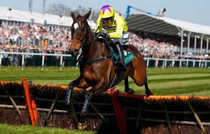 Fountains Windfall won easily in the Handicap Hurdle to give jockey David Noonen a first-rate start to Grand National day