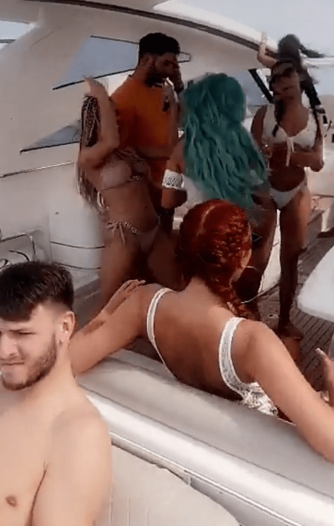  Katie Salmon and Chantelle Connelly partied on the yacht
