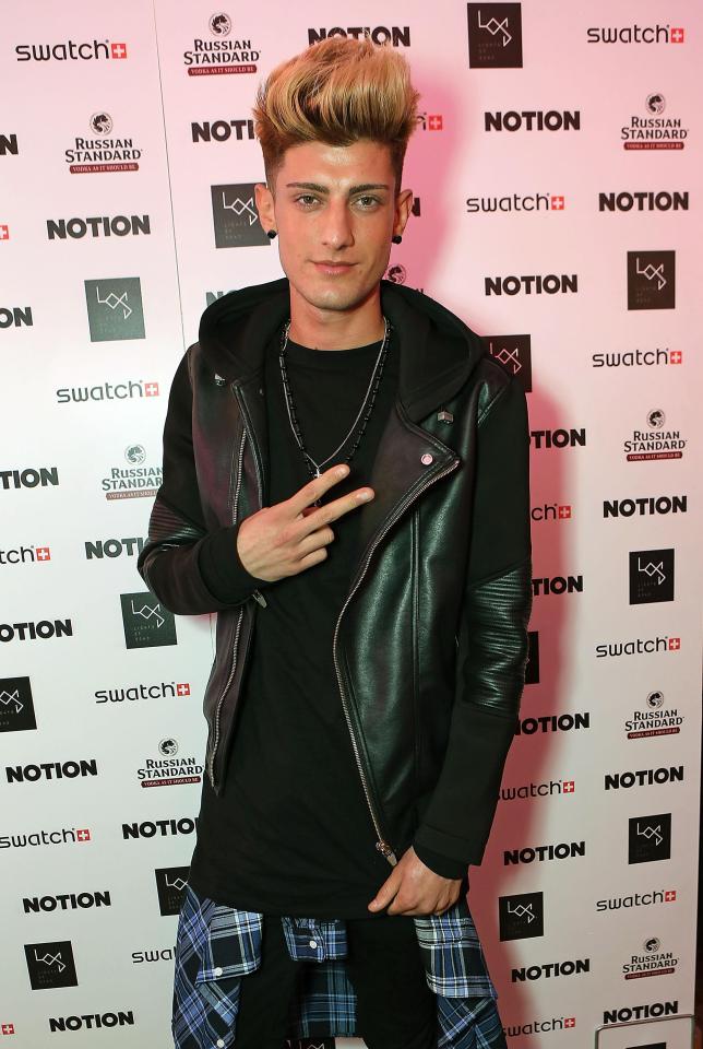  Boyband Franklin Lake member Tay Tay kissed Zoe at Freedom club in Soho during a Strictly wrap party