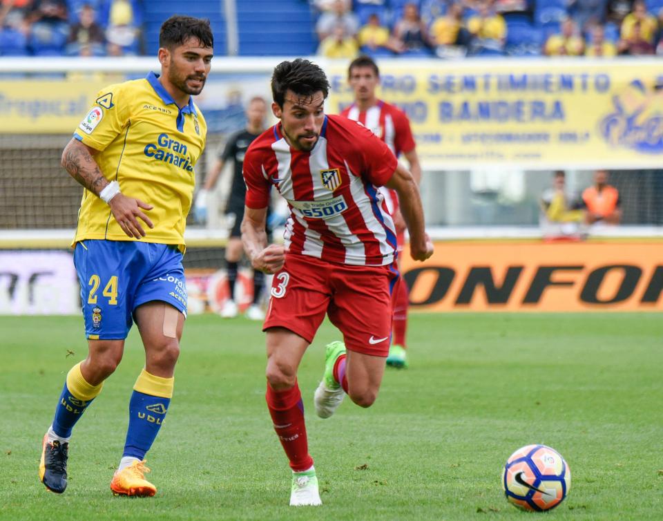 Nico Gaitan could come in for Yannick Carrasco against Real Madrid