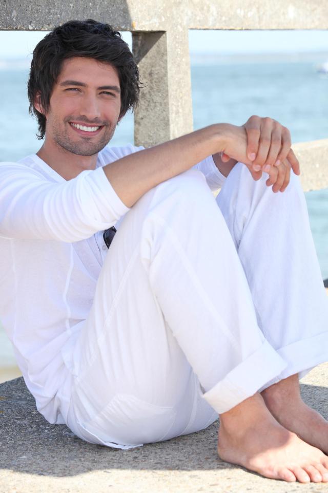 Next time you get dressed for a flight; consider sticking to natural fibres such as cotton, linen, silk and wool